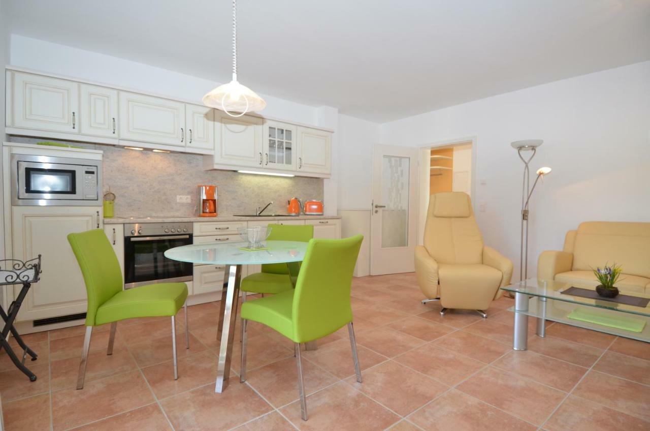 Ferienwohnung Lottis Utkiek Middelhagen Exterior foto